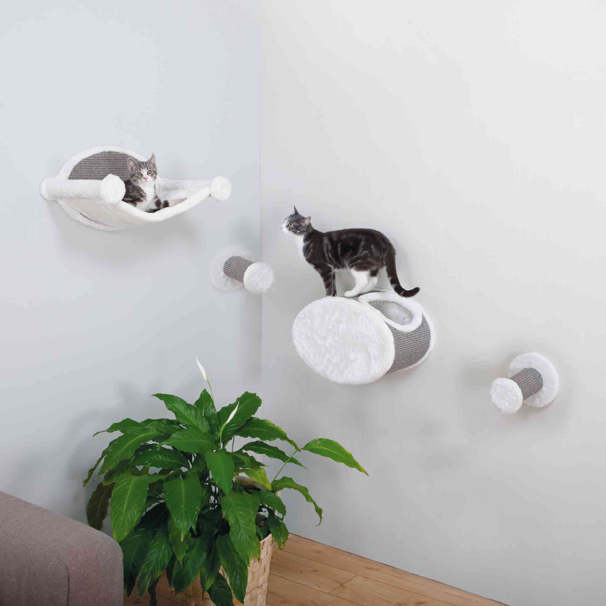 TRIXIE Plush & Sisal Cat Perch Set