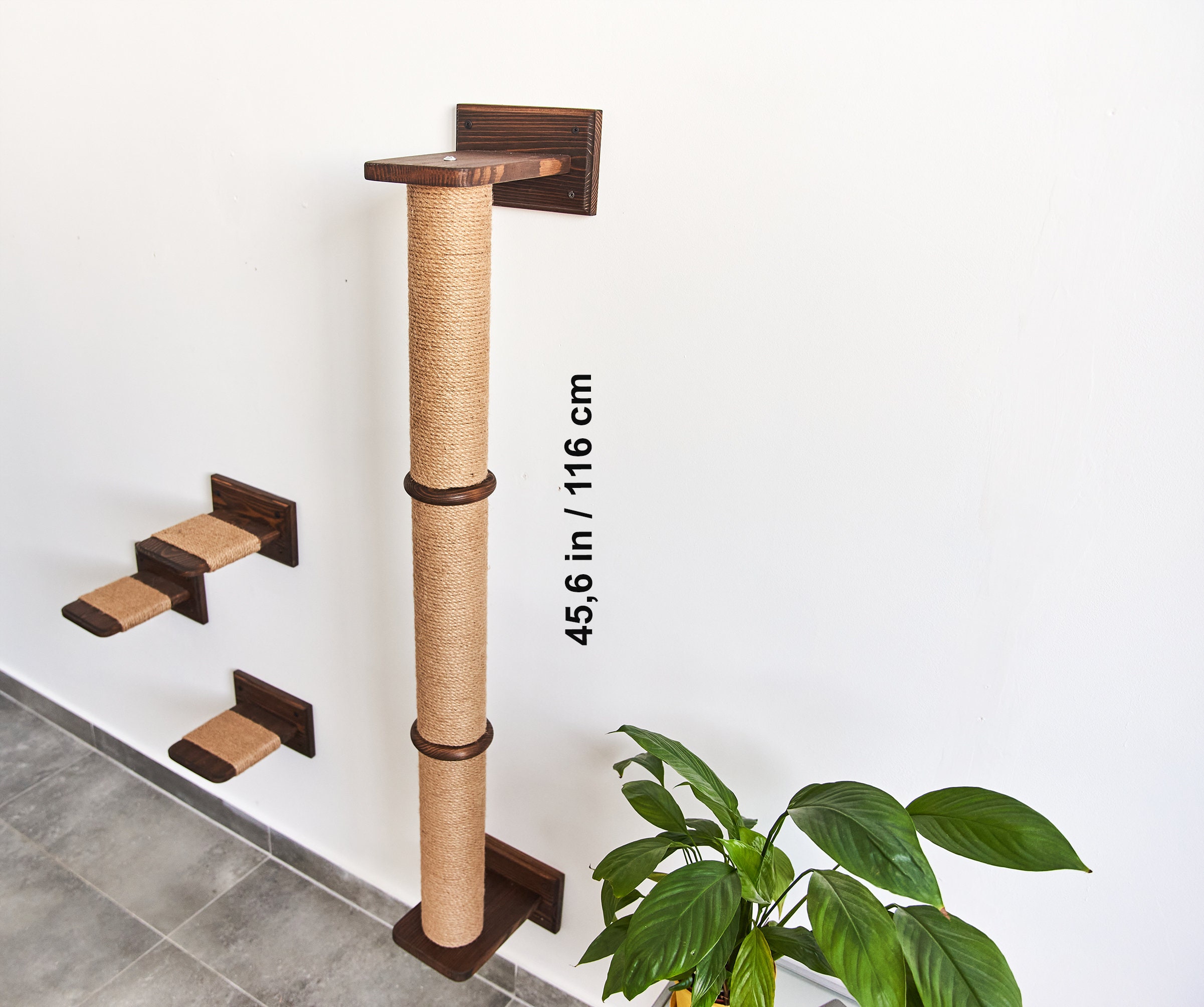 Climbing, shelves, pole & bed for cats