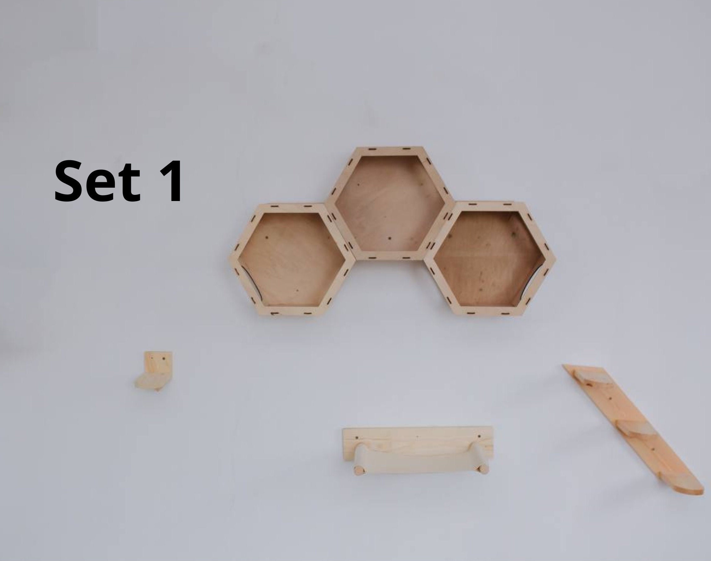 Wall-mounted cat furniture set
