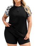 Plus Size Short Sleeve Rash Guard Swimsuit