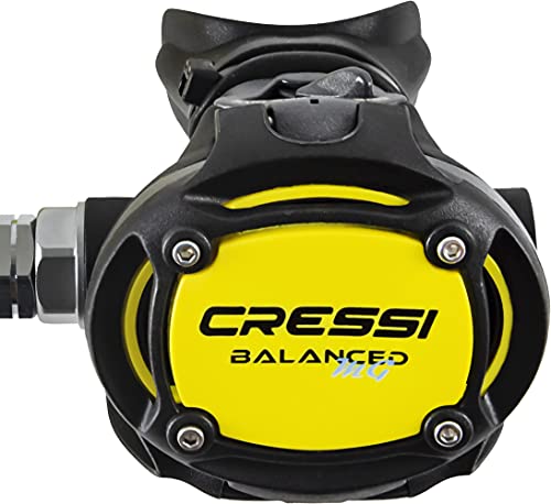 Cressi Octopus MG: Light, Reliable Scuba Regulator
