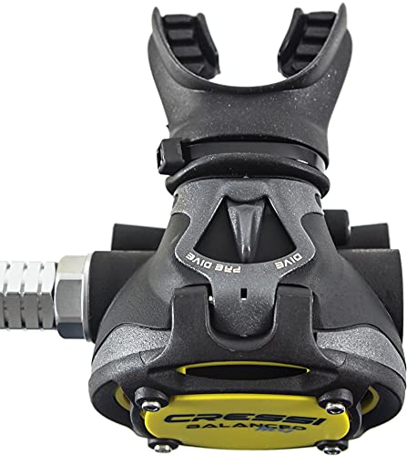 Cressi Octopus MG: Light, Reliable Scuba Regulator