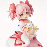 YLQANONG KanameMadoka Figures Anime Kyuubey Figure Statues PVC Material Anime Action Figurine for Fans 9.06IN