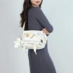 FUKEFUKEUS Kawaii Crossbody Ita Bag for Women with Pin and Pendant-Japanese Messenger Bags Y2K Shoulder Bag