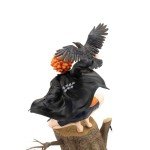 MABAIUDE 2pcs Tobio Kageyama and Shoyo Figure Statue, 1/6 Scale Anime Figure Crouch on The Stump Holding Crows Scene Sculpture, Handmade Desktop Figure Collectible Gifts