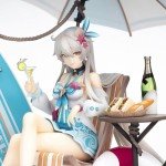 MABAIUDE Kiana Kaslana Figure Statue, 1:6 Scale Big Size Anime Figure Kiana Kaslana Swimsuit Summer Style Scene Sculpture, Handmade Desktop Figure Collectible Gifts
