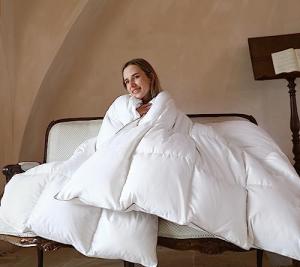 Ultra Soft Queen Goose Down Comforter