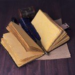 Blank Spell Book of Shadows Journal Witchcraft Supplies Witch Spell for Men & Women 200 Pages with Lock Clasp Vintage Handmade Deckle Edge Paper, Leather Sketchbook, Drawing Journal, Leather Journal,