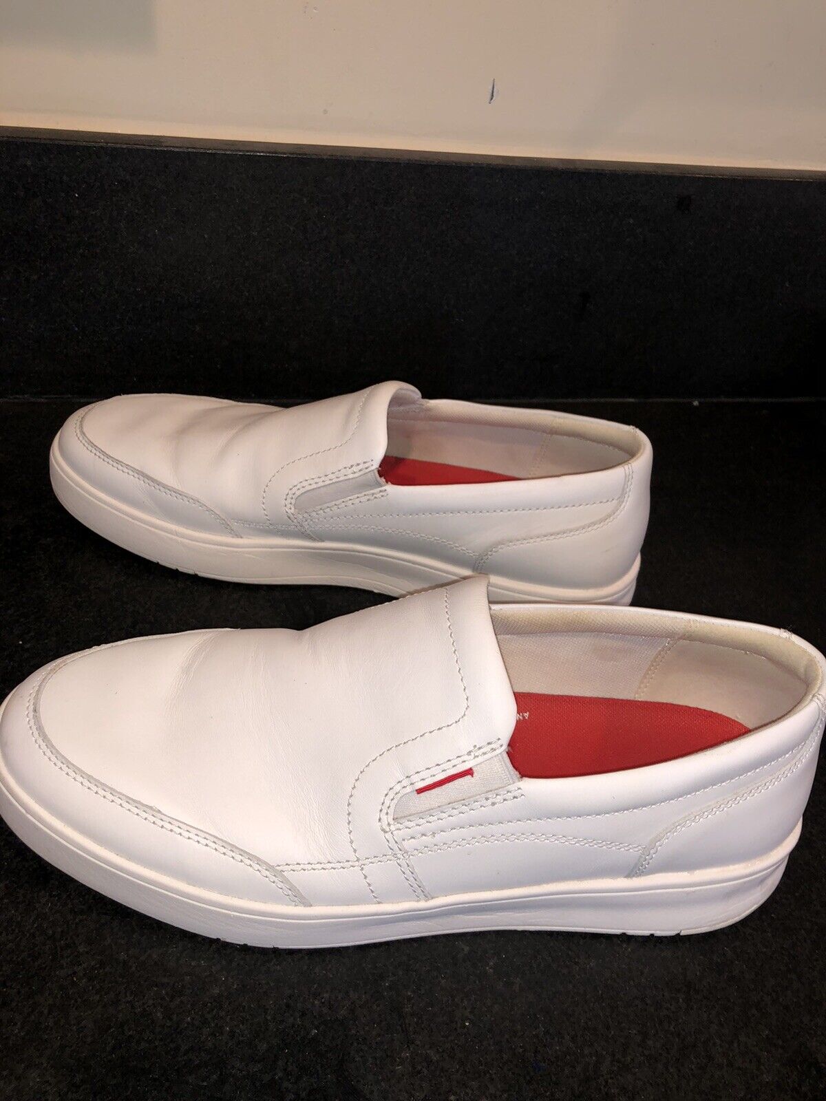 Mens Urban White Slip-On Skate Shoes