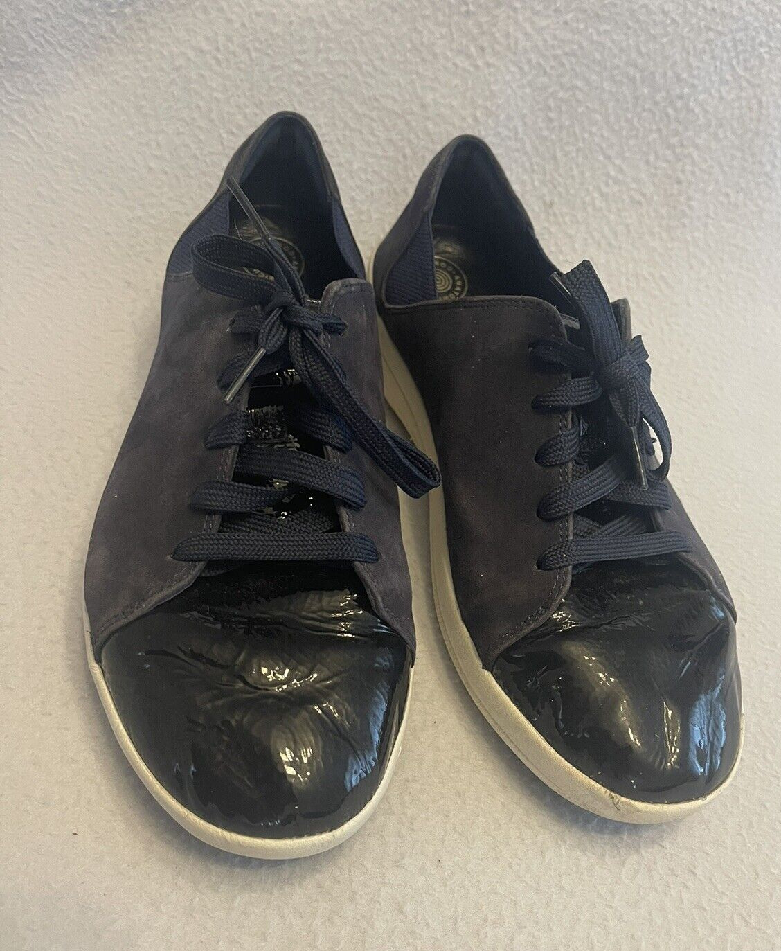 FITFLOP WOMENS SUEDE SNEAKERS Sz 10