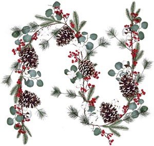 DearHouse 6Ft Berry Christmas Garland with Pinecones Berries Spruce Eucalyptus Leaves Cotton Balls Winter Artificial Greenery Garland for Holiday Season Mantel Fireplace New Year Table Runner Decor
