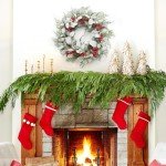 19'' Christmas Wreath with Red Berries & Pinecones