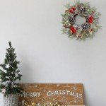 Pre-Lit Christmas Wreath with Lights and Pinecones