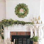CIR OASES 22 Inch Christmas Wreaths for Front Door, Winter Spring Welcome Wreath with Red Berry Green Paper Leaves, Artificial Evergreen Natural Wreath for Indoor Outdoor Farmhouse Home Decor