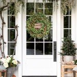 CIR OASES 22 Inch Christmas Wreaths for Front Door, Winter Spring Welcome Wreath with Red Berry Green Paper Leaves, Artificial Evergreen Natural Wreath for Indoor Outdoor Farmhouse Home Decor