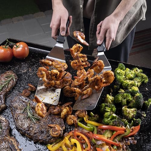 Blackstone 1542 Flat top Griddle Professional Grade Accessory Tool Kit (5 Pieces) 16 oz Bottle, Two Spatulas, Chopper/Scraper and One Cookbook-Perfect for Cooking Indoor or Outdoor, Multicolor