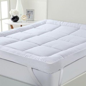 Comfortable Single Mattress Topper with Elastic Straps