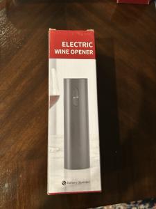 Electric Battery-Powered Wine Bottle Opener - Black