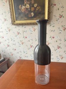 Black Metal Wine Decanter Aerator – ETO 750