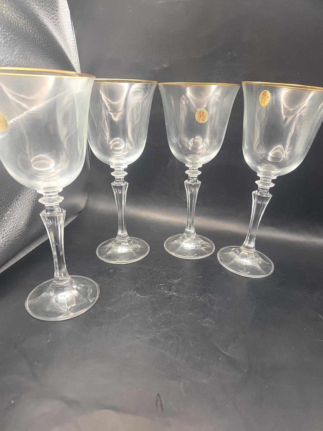Set of 4 Schott Zwiesel Gold Wine Goblets