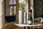 Coravin Sparkling Wine Saver System with CO2 Capsules