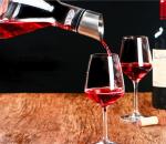 Crystal Clear Wine Decanter with Aerator