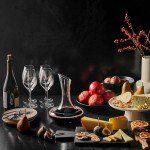 Elegant Crystal Wine Decanter with Aerator, 1000 ml