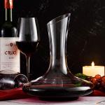 Lead-Free Crystal Wine Decanter with Aerator and Beads