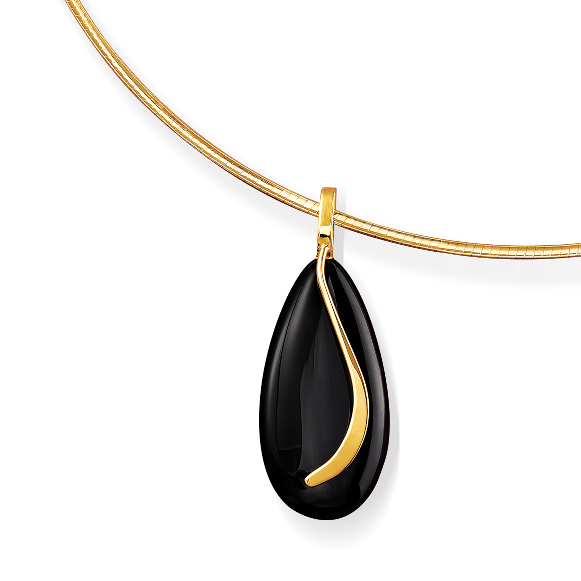 Black Onyx Teardrop Pendant in Yellow Gold