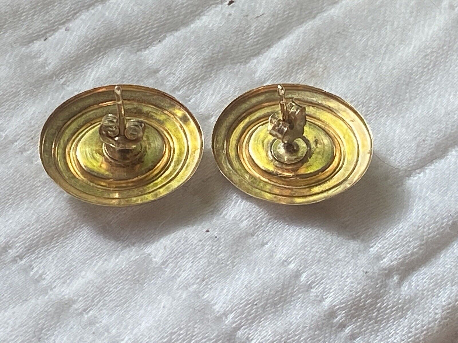 Solid 14k Vintage Lapis Lazuli Cabochon Earrings 2g