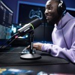 Shure MV6 USB Microphone for Gamers and Streamers
