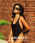 VANLINKER Retro Polarized Black Square Sunglasses
