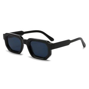 Trendy 90s Retro Rectangle Sunglasses - Black/Grey
