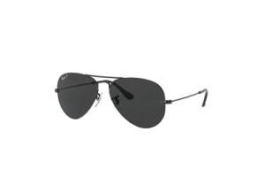 Ray-Ban Aviator Polarized Sunglasses with Accessory Kit