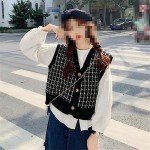 Ruereuu Women's Sweater Vest Vintage Plaid Casual Sleeveless Knit Preppy Button Top black One Size