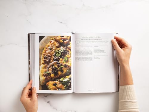 Ultimate Pizza Cookbook: 300+ Authentic Italian Recipes