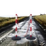 VEVOR Adjustable Traffic Delineator Post Cones, 2 Pack, Traffic Safety Delineator Barrier with Fillable Base 8FT Chain, for Traffic Control Warning Parking Lot Construction Caution Roads, Red & White