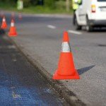 AKOLAFE 4 Pack Pop Up Safety Cones 18'' Collapsible Cones Reflective Road Traffic Cones 45CM Emergency Breakdown Orange Parking Cones Security Cones