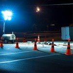 Sinoer 4Pack 70cm Collapsible Traffic Cones/Traffic Cone Sign/Multi Purpose Pop up Reflective Safety Cone,OrangeSize : 28 inch /70cm)