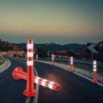 VEVOR Traffic Delineator, 6 PCS Posts Channelizer Cone, Delineator Post Kit 30” in Height, PU Traffic Post, Orange Safety Cones, Portable Spring Posts with Base, Barrier Cones with Reflective Bands