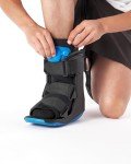 Lightweight Pneumatic Walking Boot for Foot Support