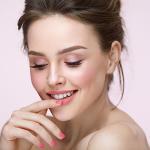 Vegan Blush Palette: 8 Shades, Bronzer & Highlighter