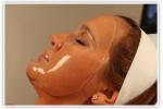 Hydrating Hydrogel Face Mask with Hyaluronic Acid