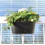 Stylish Set of 3 Hanging Outdoor Planters