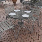 31.5'' Round Glass Metal Patio Table, Silver