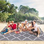 Reversible Outdoor Plastic Straw Camping Mat 5’ × 8’