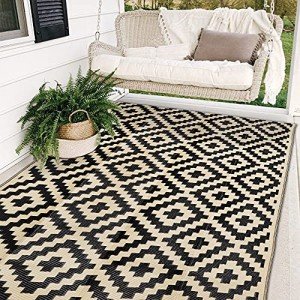 SAND MINE Reversible Outdoor Plastic Straw Mat 5' x 8