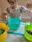 Tovla Jr. Kids Mixing Bowl and Pitcher Set