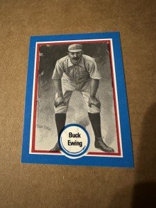 1976 Buck Ewing Giants Sports Card - Rare!