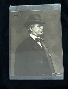 1909 M101-2 Sporting News Charles Comiskey Card
